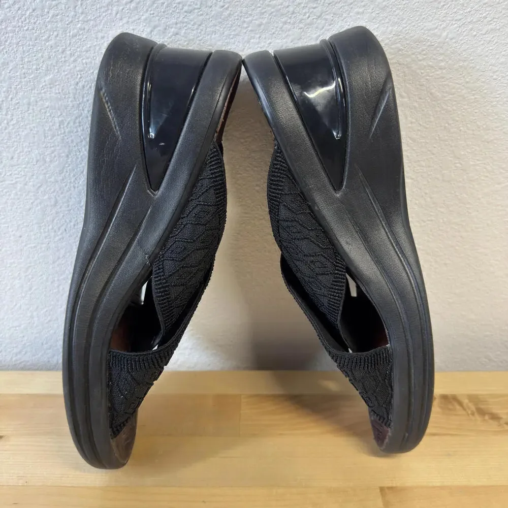 Bzees Desire Sandals Womens Sz 8.5 Black Comfort Elastic Cross Strap Wedge Slide